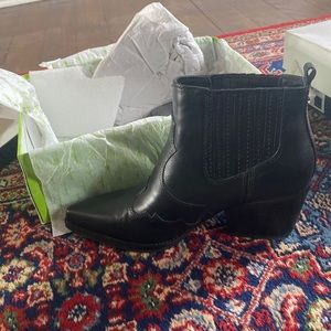 Sam Edelman Winona Black Leather Booties - 7.5